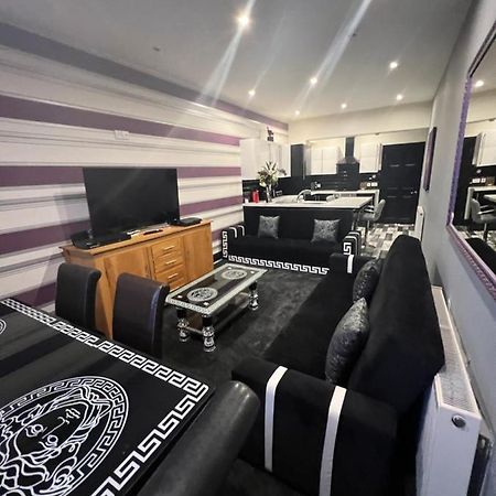 Boutique Blackpool 2 Bed Grey Apartment Sleeps 10 エクステリア 写真