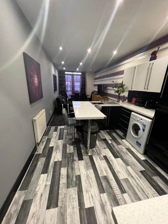 Boutique Blackpool 2 Bed Grey Apartment Sleeps 10 エクステリア 写真